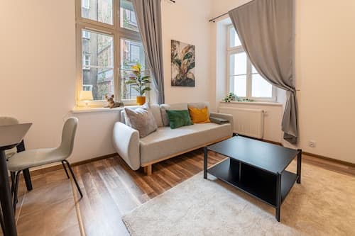 RentPlanet - plac Uniwersytecki