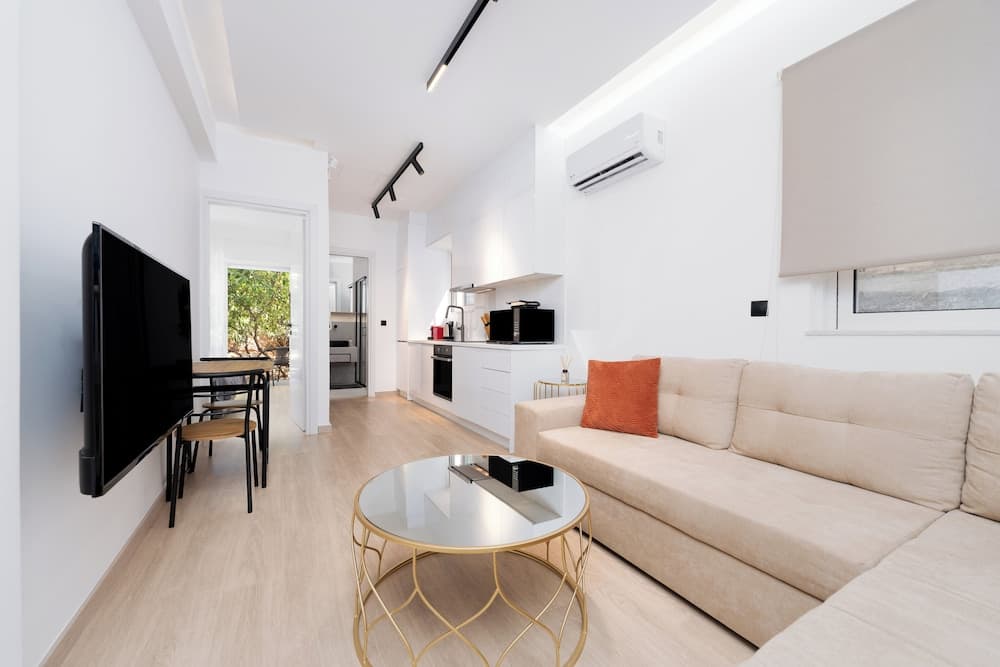 Stylish Apartment in Glyfada with Outdoor Patio