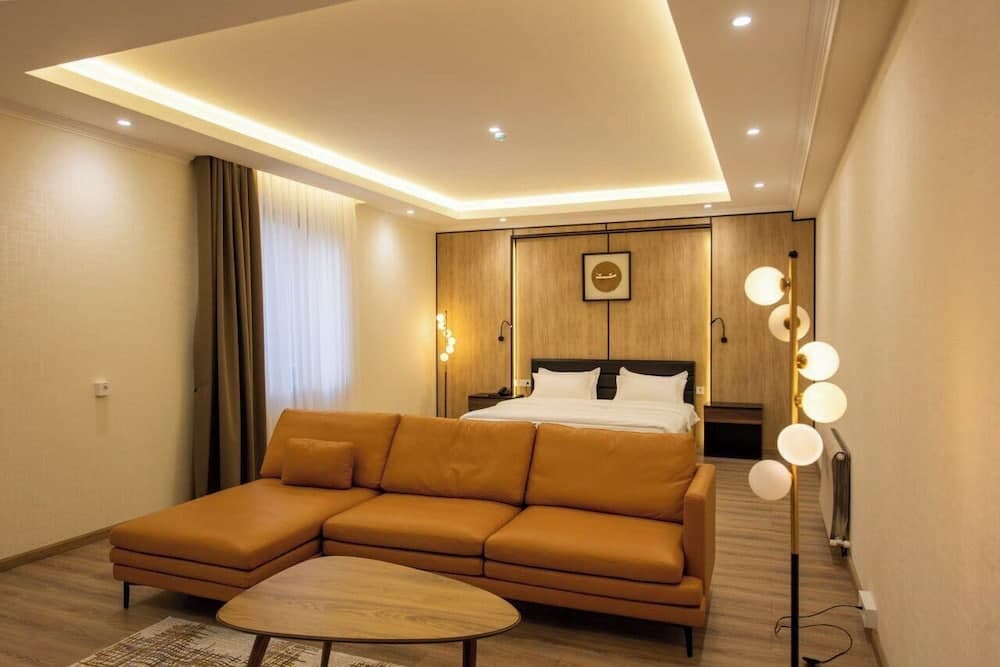 Silk Road Premium Hotel