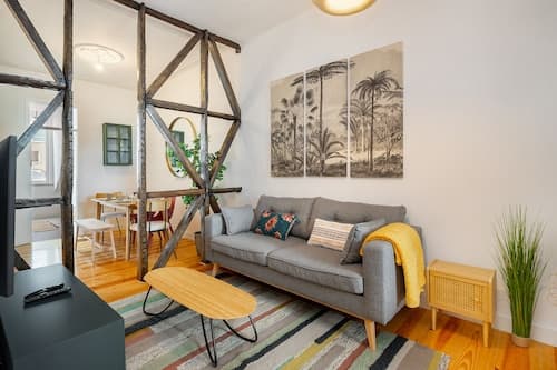 Riverside View 2-Bed For Remote Workers & Digital Nomads