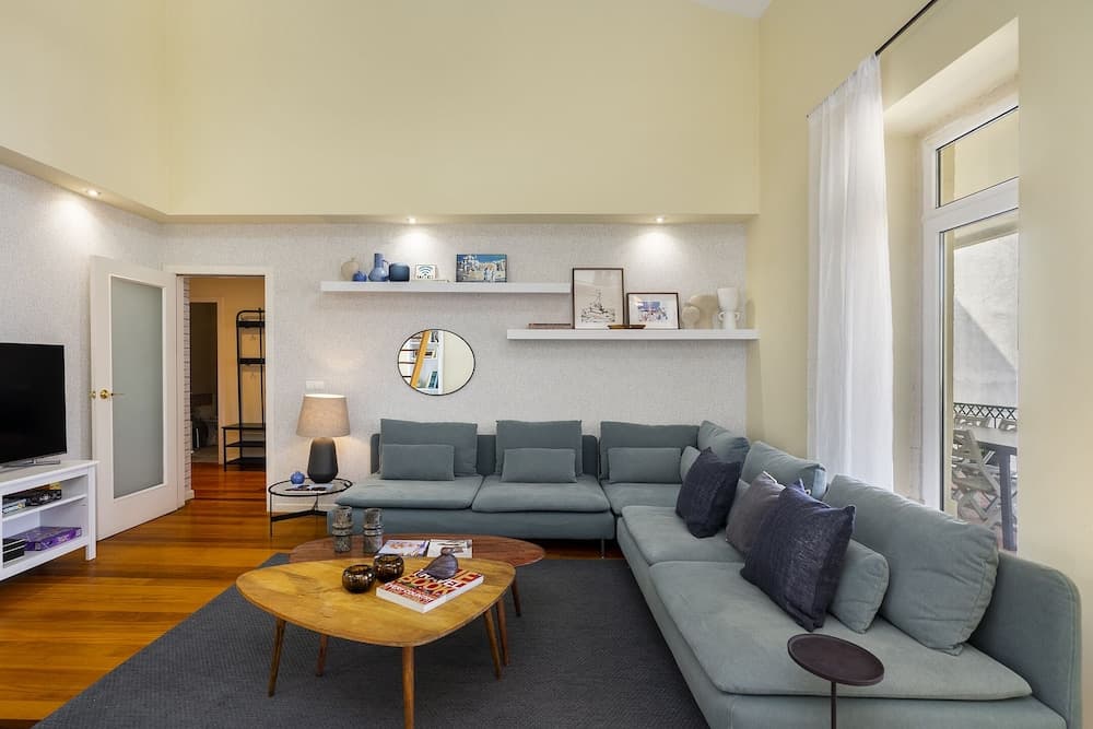 Luxury Lisbon Penthouse: Designer Decor & Epic Views