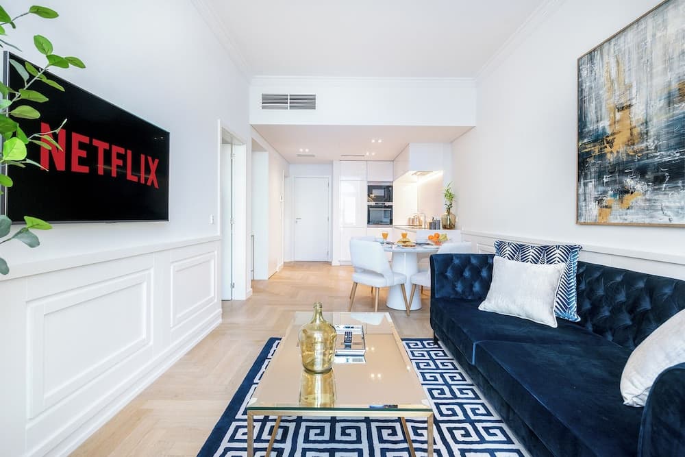 The Boulevard Prime Location & Timeless Luxury