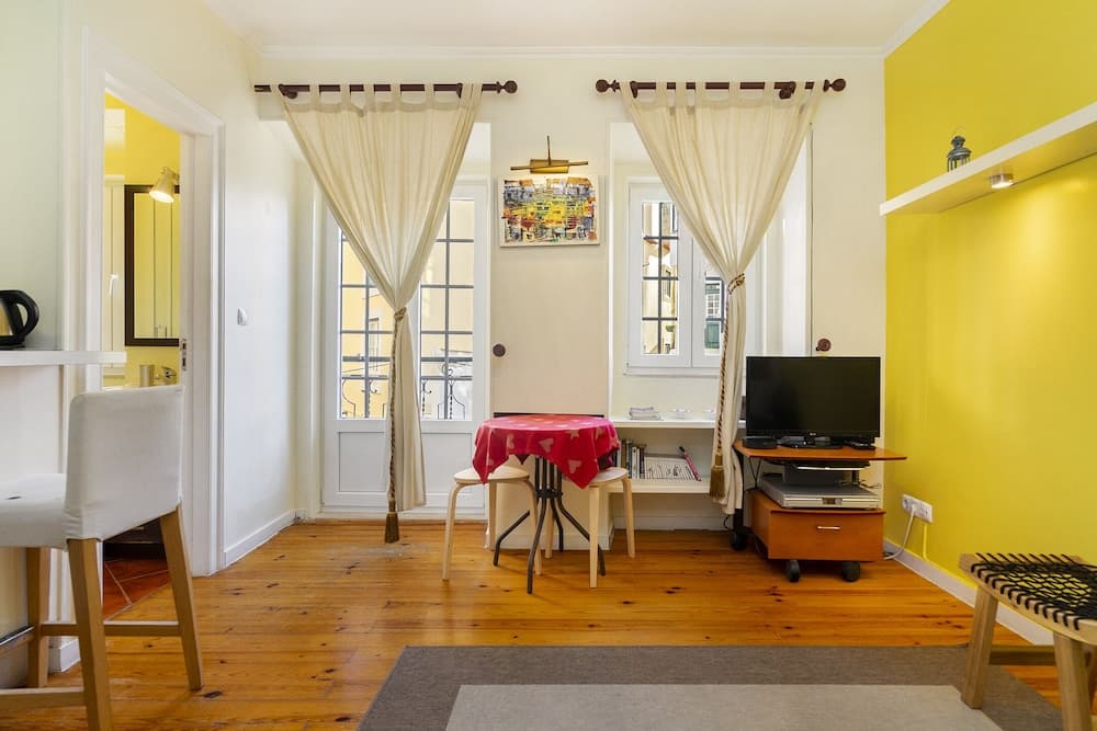 Central Alfama Hideaway Perfect To Explore Lisbon