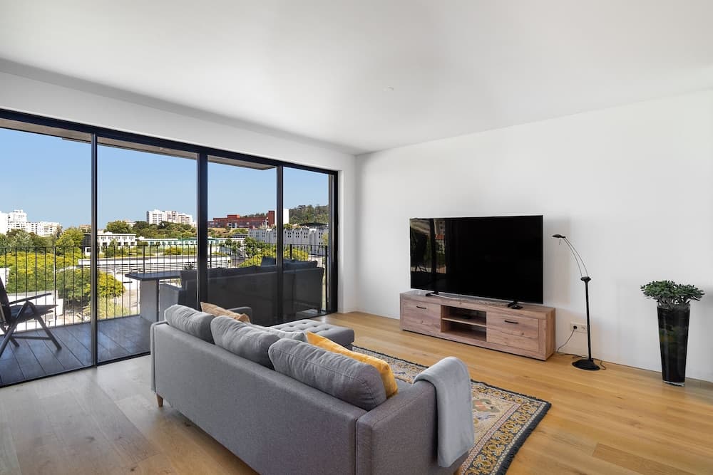 Heritage And Comfort, Luxurious Living In Benfica