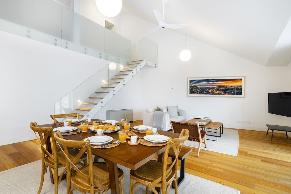 City View Penthouse Luxurious Living In Lisbon With Ac & Elevator