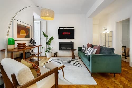 Premium Alfama 2-Br Great For Remote Workers & Digital Nomads