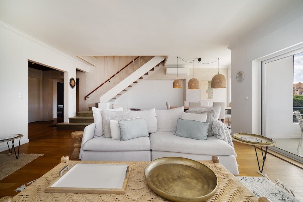 Stylish Sunny Penthouse Near Cascais Center & Greenspace
