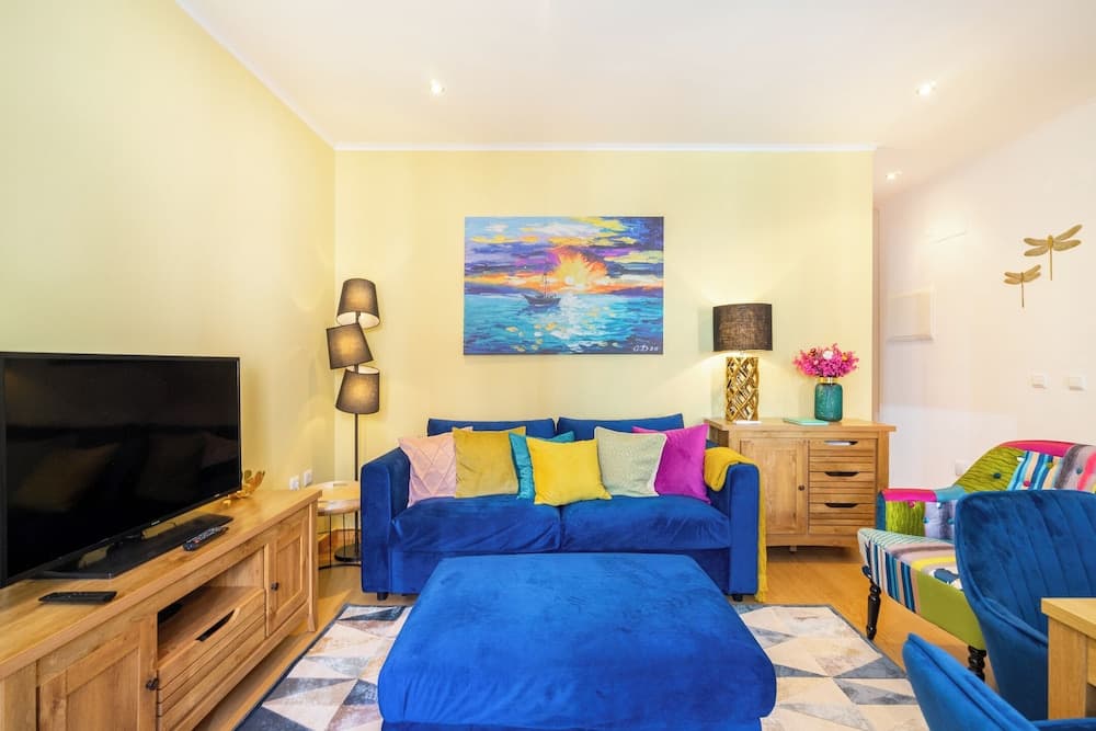 Premium Family Apartment W/ Lift, Ac & Barbecue