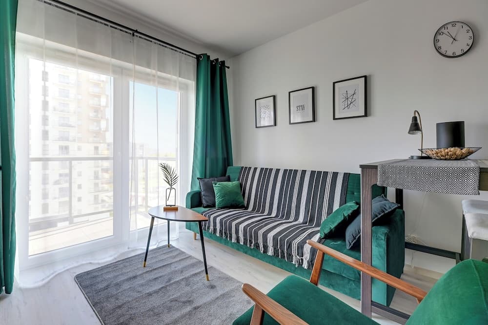 Albatross Tower by Grand Apartments