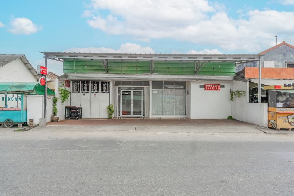 Hotel O Homestay Legundi Near RS Imanuel