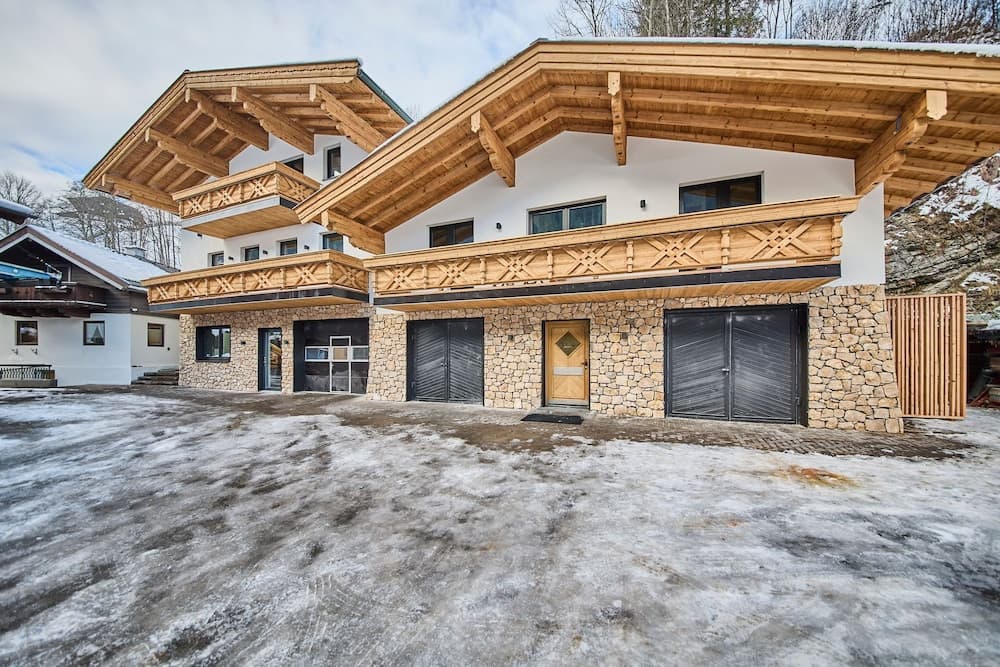 MiLa Apartments