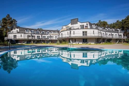 Apartment With Swimming Pool, Terrace, Pobierowo
