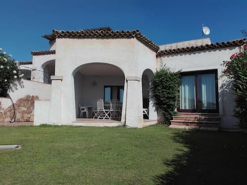 Holiday House, La Conia Cannigione