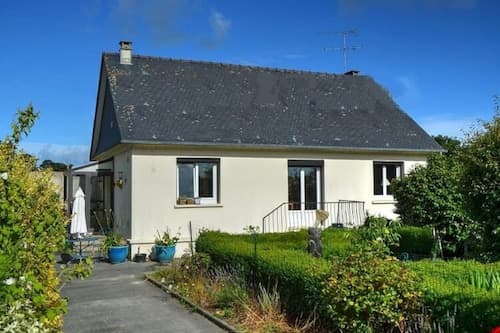 Holiday Home in Kerbors Near Cote de Granit Rose