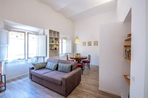 Mamo Florence - Borgo Santa Croce Apartment