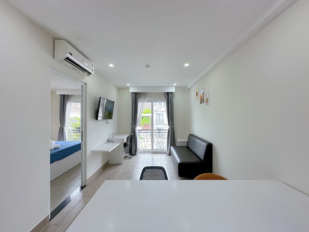 Siris Lune Residence