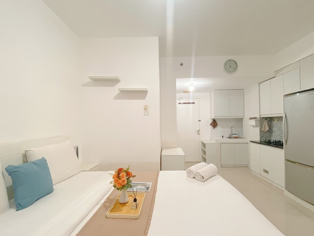 Good Deal And Comfy Studio At Prima Orchard Apartment