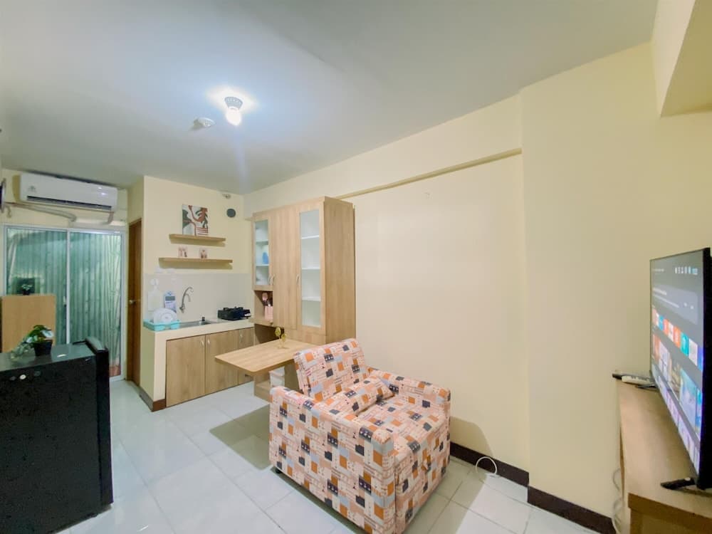 Comfort Living 2Br At Cinere Resort Apartment