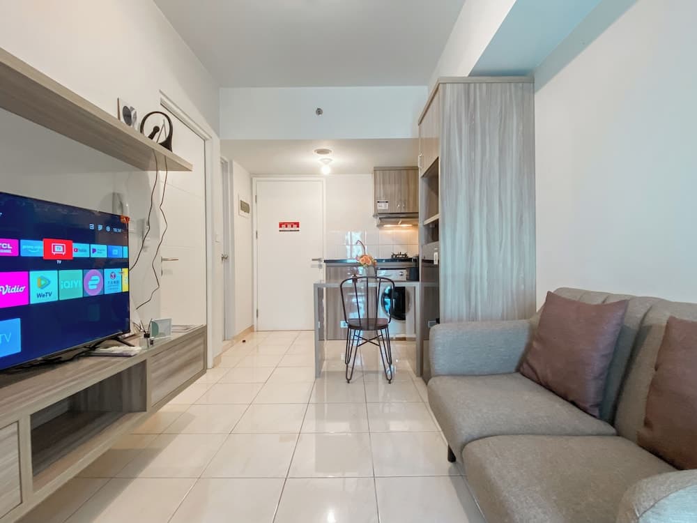 Best Place And Homey 2Br Apartment Springlake Summarecon Bekasi