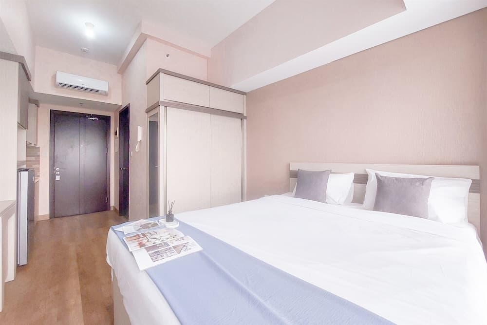 Comfy And Homey Studio At Casa De Parco Apartment