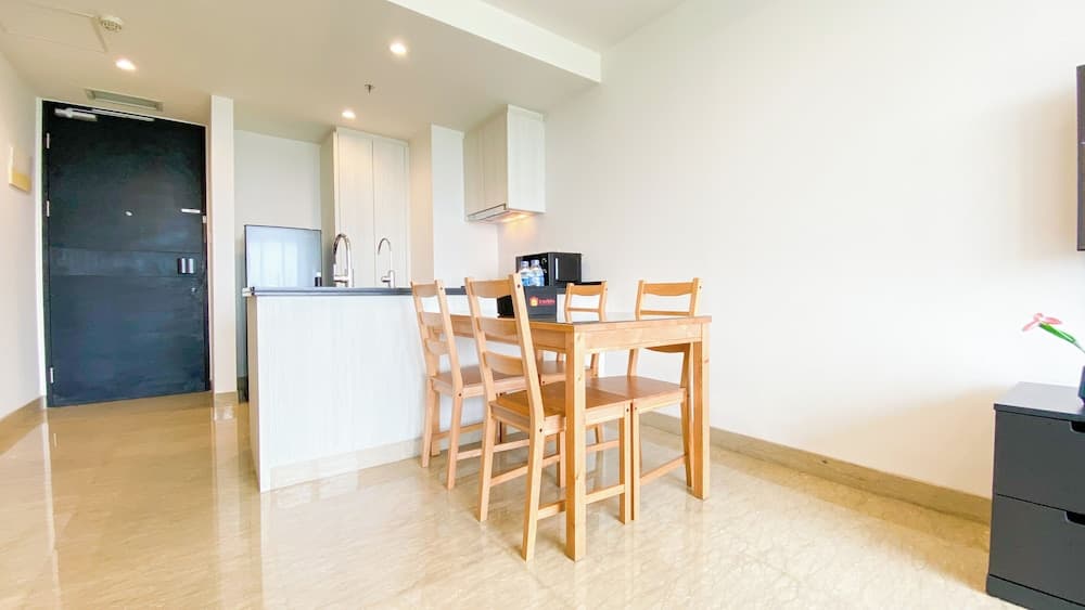 Cozy And Simply Look 1Br At Branz Bsd City Apartment