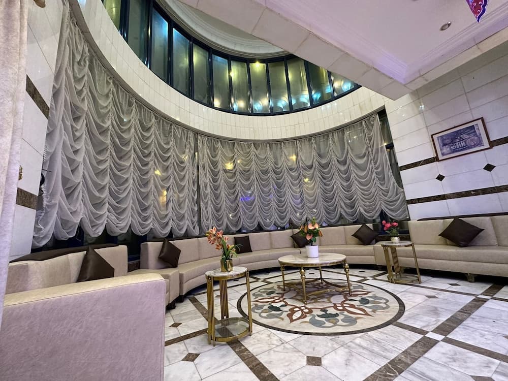 Lobi dinlenme salonu