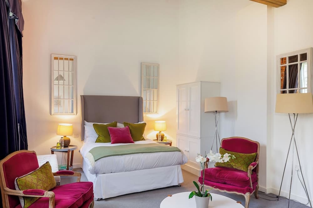 Rotheram - Suite at Bicester Heritage