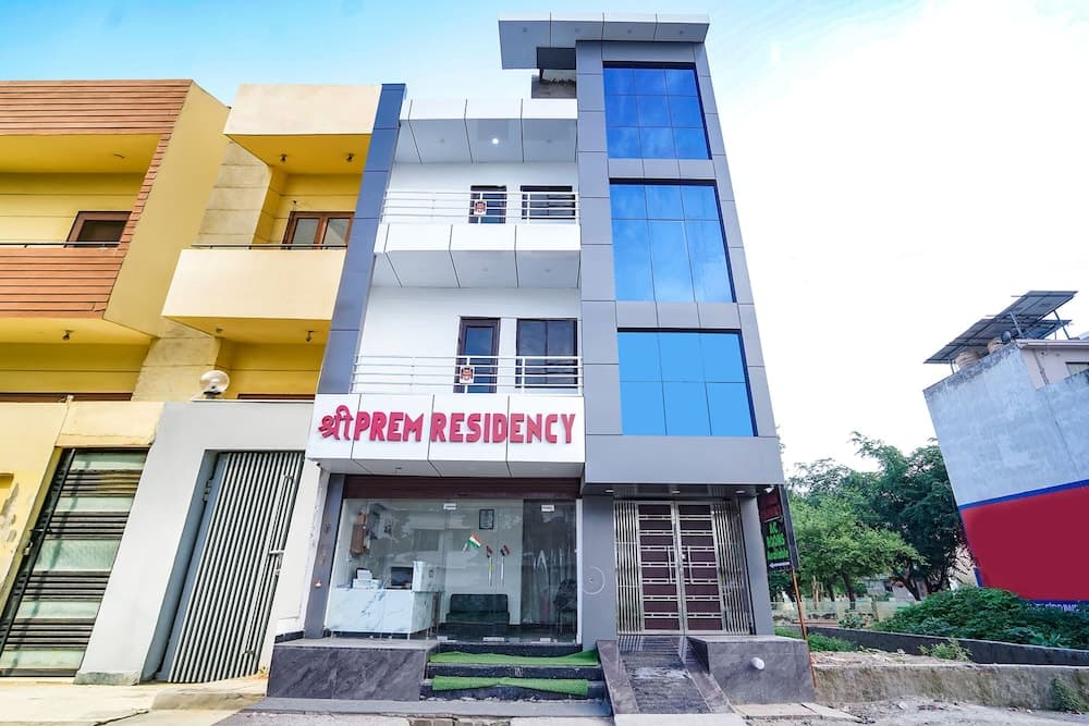 Fabhotel Shree Prem Residency
