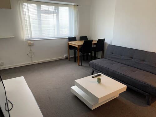 Seaside Retreat Sleeps 4 With Pets