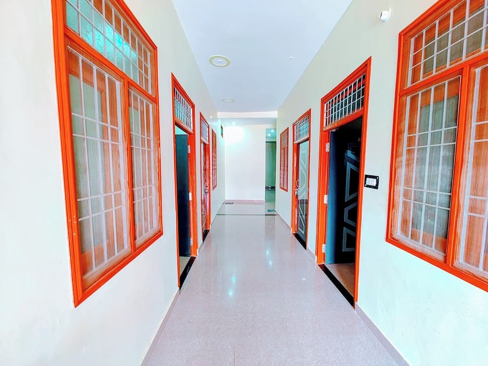 Hotel Raghukul