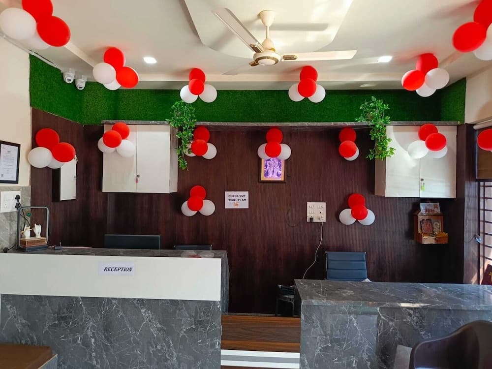 Shri Girraj Residency