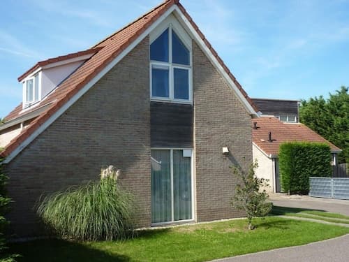 Bungalow in Breskens Near Beach & Lighthouse