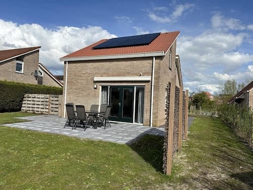 Bungalow in Breskens Near Beach & Lighthouse