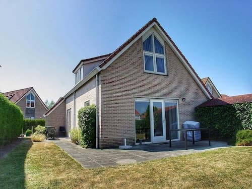 Bungalow in Breskens Near Beach and Dunes