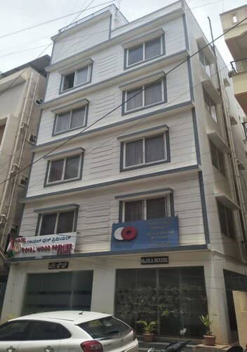 Hotel Royalwood Premier - Domlur