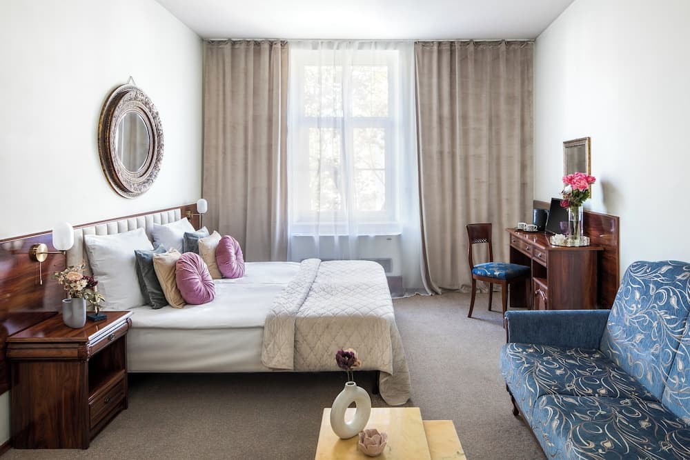 Old Time Aparthotel