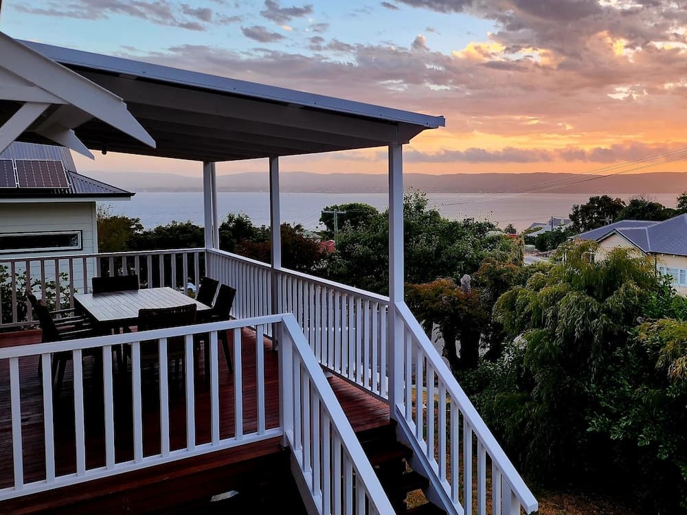 Bay Vista Cottage by the BnB Collection