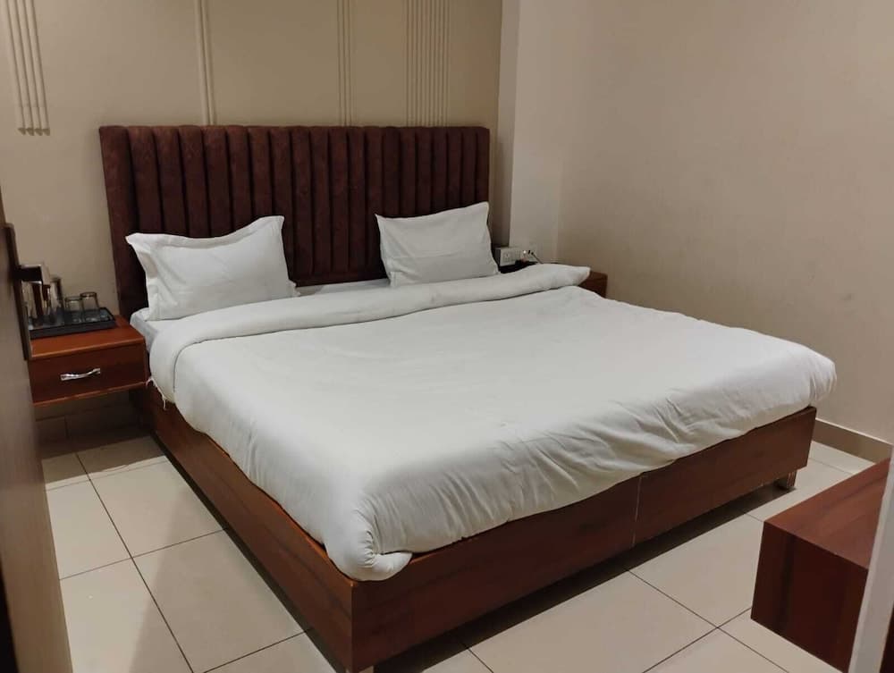 HOTEL COMFORT INN BY GANGA GAURI HOTELS