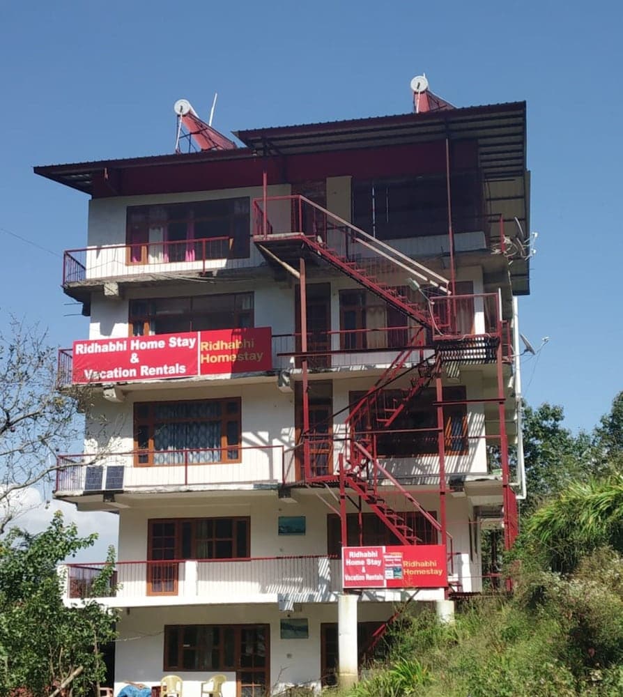 Goroomgo Ridhabhi Homes and Vacation