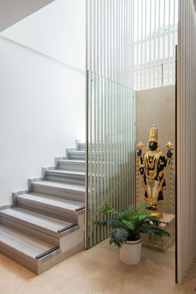 The President Hotel Kumara Park