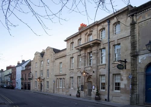 Vanbrugh House Hotel