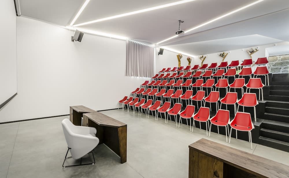 Toplantı salonu/imkânları