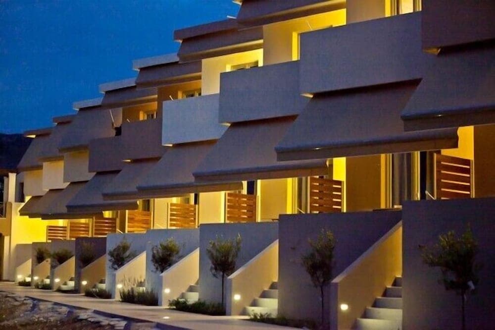 Xanthippi Hotel Apartments