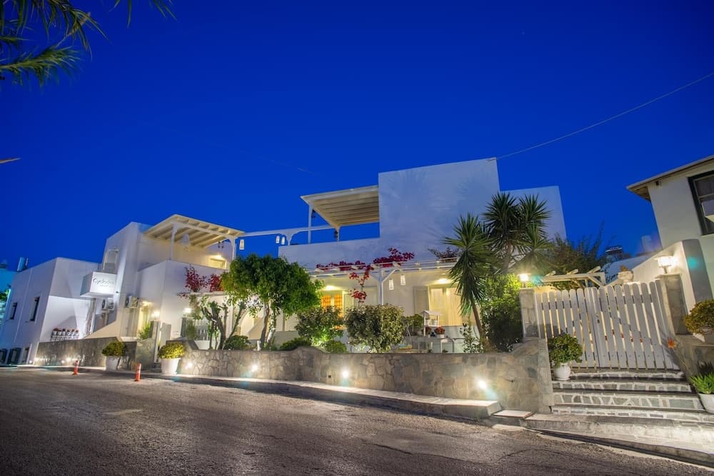 Cyclades Studios - Paros