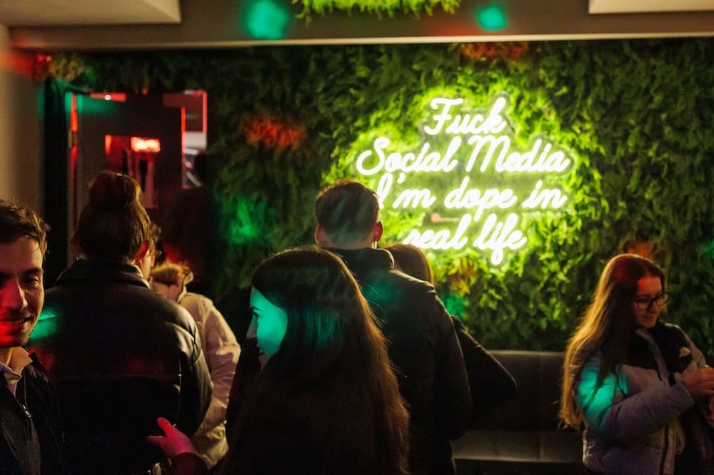 Lobi dinlenme salonu