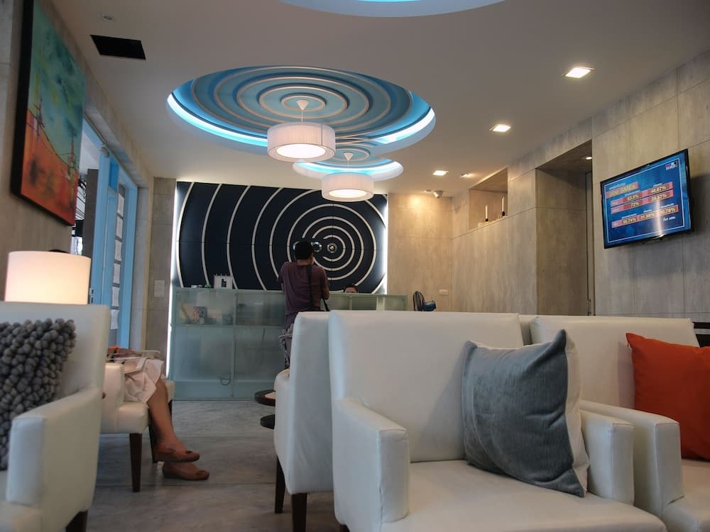 Lobi dinlenme salonu