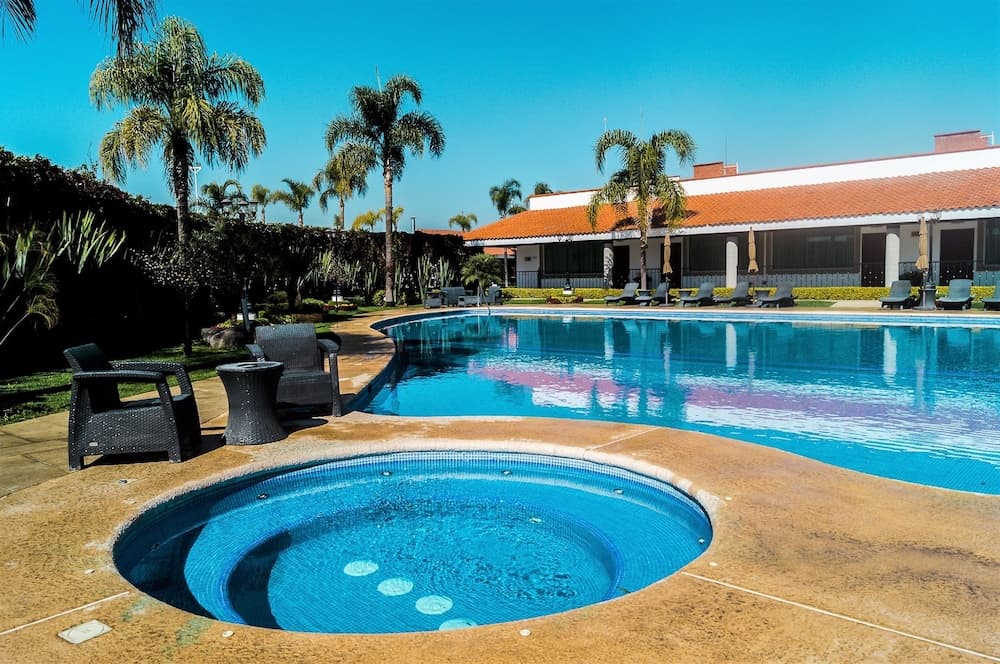 Hotel Ecce Inn & Spa