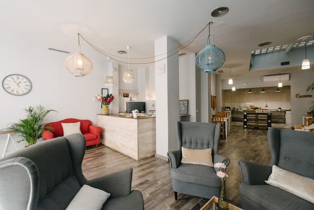 The Boutike Guesthouse - Hostel