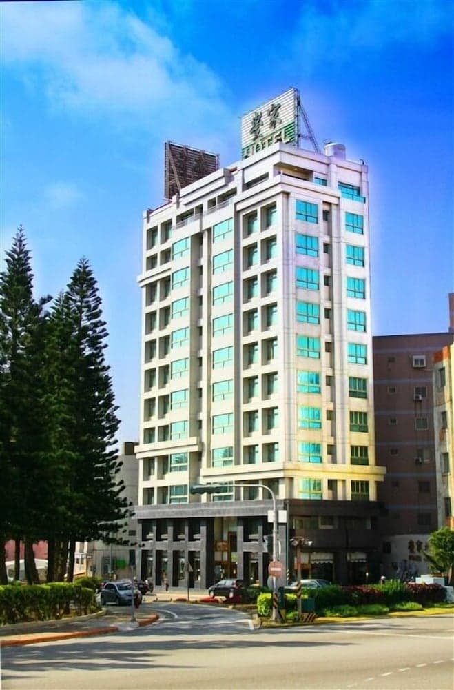 FoungJia Hotel