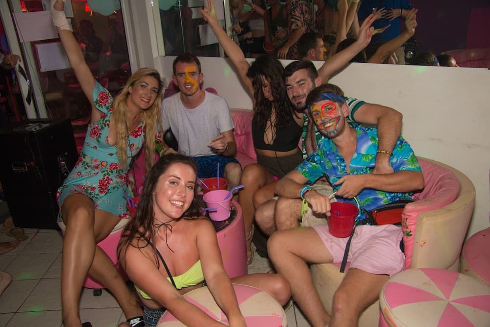 Lobi dinlenme salonu